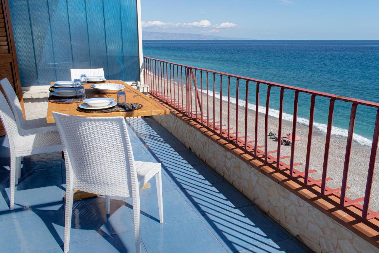 Beach House Acquamarina Letojanni Dış mekan fotoğraf