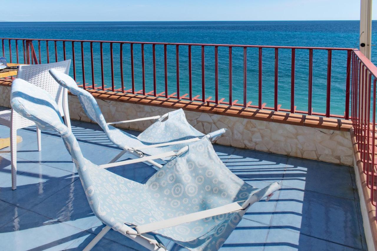Beach House Acquamarina Letojanni Dış mekan fotoğraf